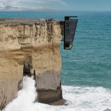 Дом на скале – австралийская идея для жизни у воды